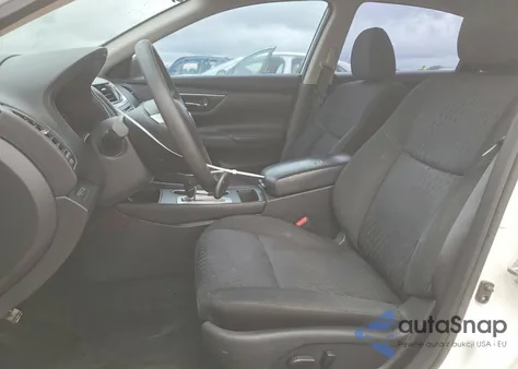 2017 Nissan Altima 2.5 z USA, uszkodzony, nr VIN 1N4AL3AP6HC258063